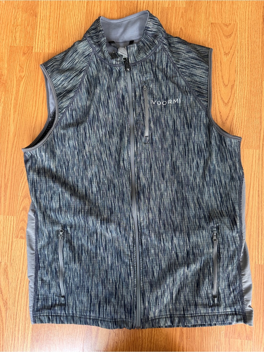 VOORMI Men's Gray Performance Softshell Vest Size Large